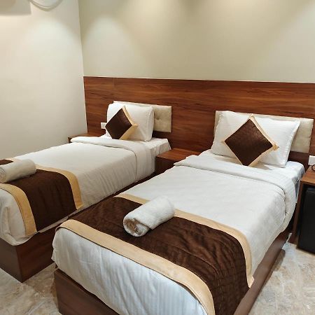 Hotel Thousand Pillars Warangal Exterior photo