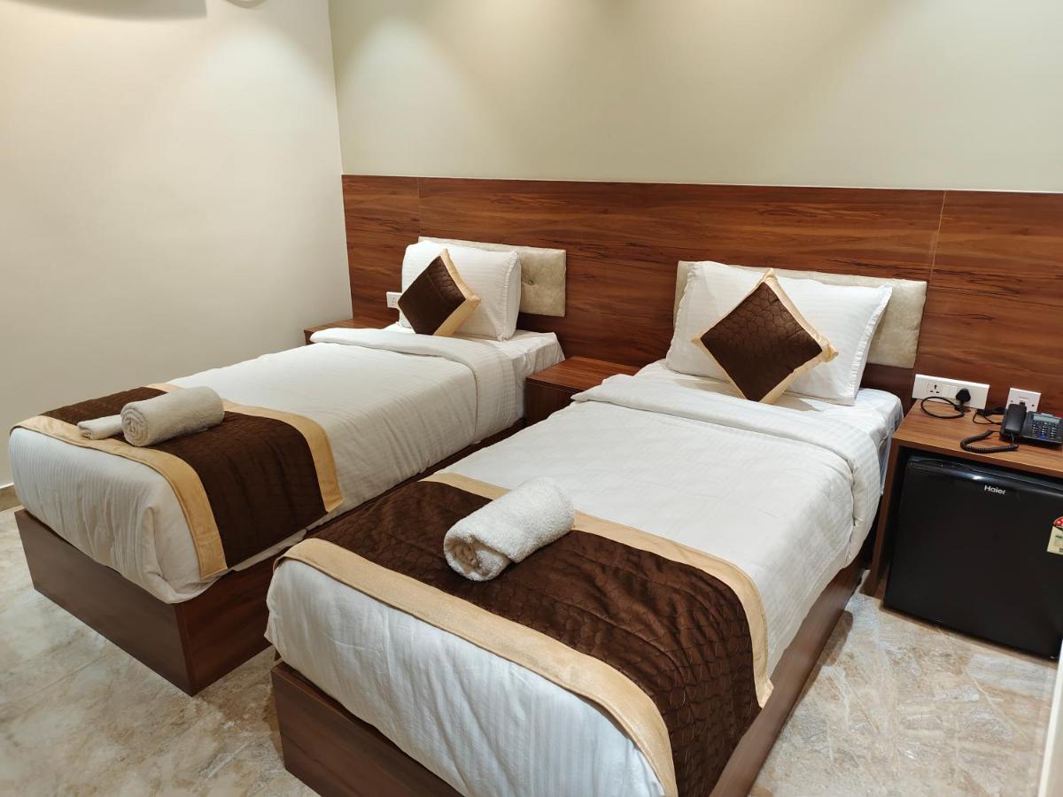 Hotel Thousand Pillars Warangal Exterior photo